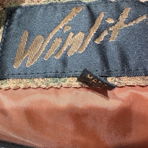 VINTAGE LEATHER TRENCH COAT - Picture 8 of 11